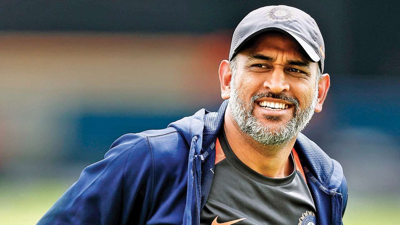MS Dhoni tweets for the first time since February 14! - 100MB